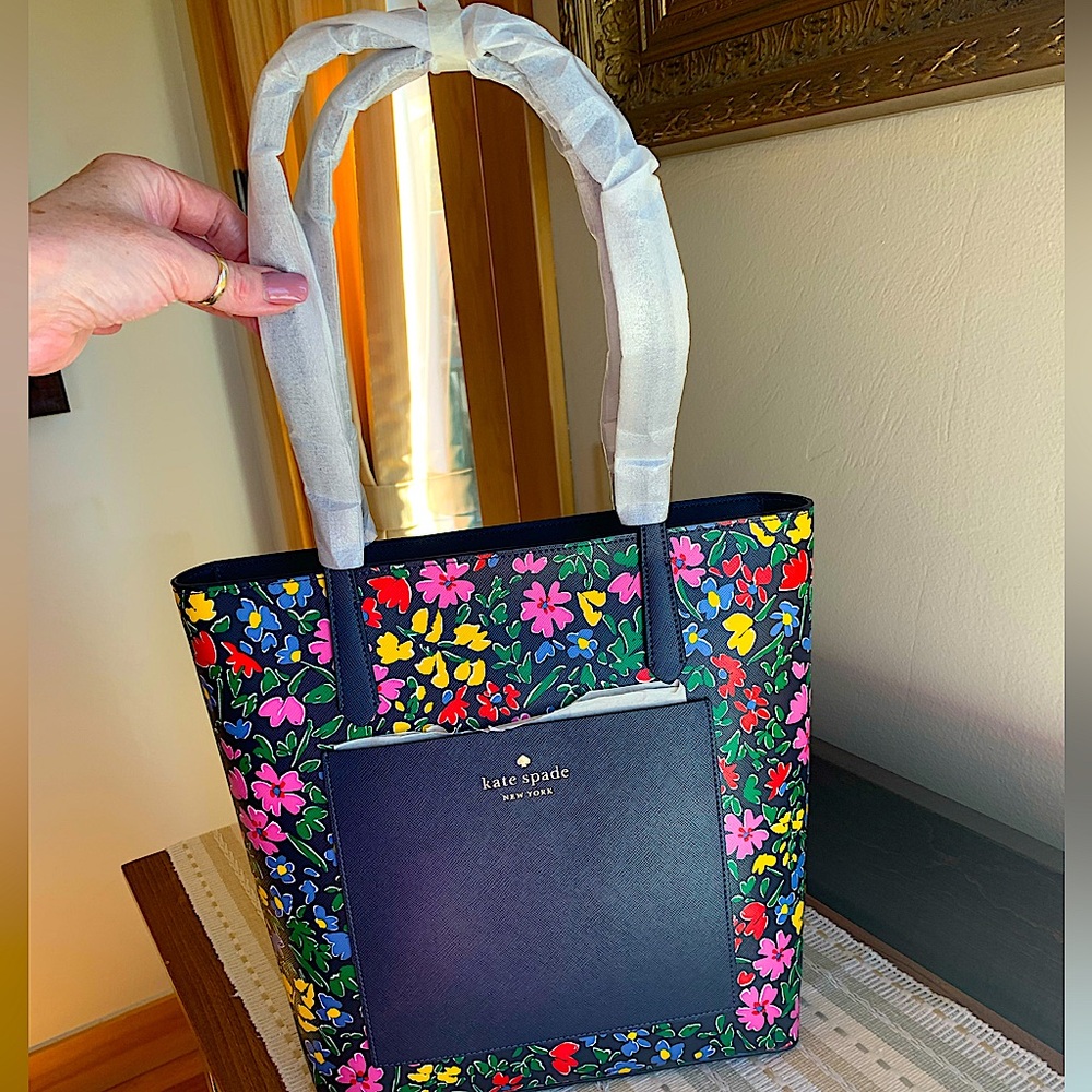 ๐ฅNWTโผ๏ธBEAUTIFUL Kate Spade Shoreside Flora Daily Tote - GREAT for Spring/Summer! - Picture 6 of 16